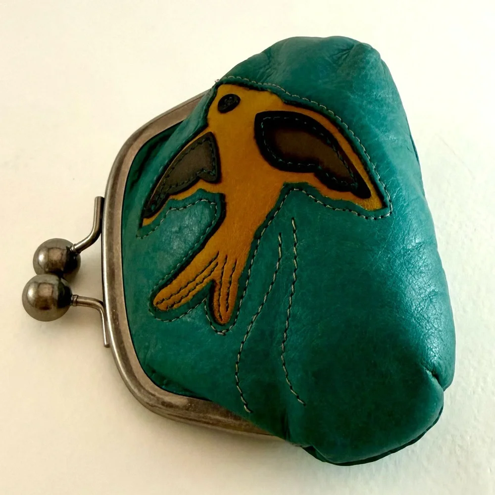 Fossil Key Leather Kisslock Coin Purse - Picture 6 of 9